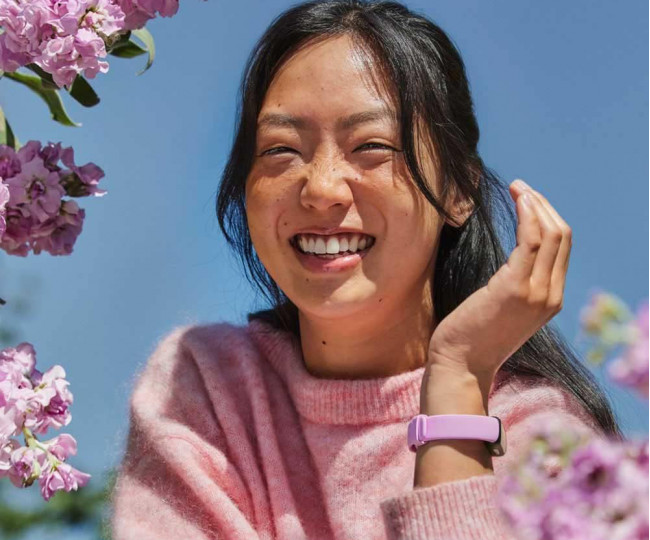 Фитнес-браслет Fitbit Inspire 3 Tracker Black/Lilac Bliss